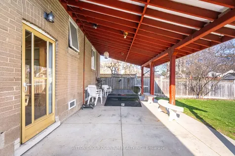 86 Dunbar Road Mississauga ON L5B 1G4