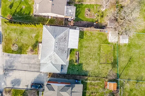 86 Dunbar Road Mississauga ON L5B 1G4
