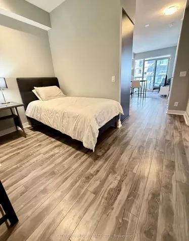 2220 Lakeshore Boulevard Toronto ON M8V 0C1