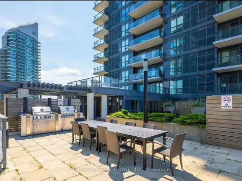 2220 Lakeshore Boulevard Toronto ON M8V 0C1