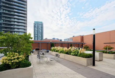 2220 Lakeshore Boulevard Toronto ON M8V 0C1
