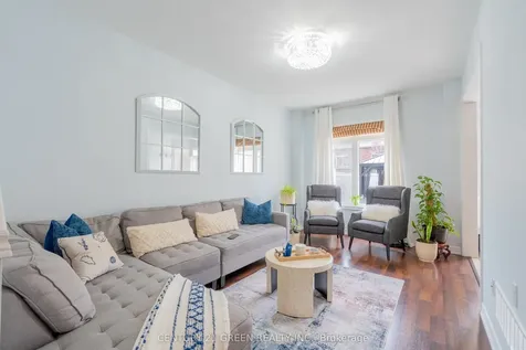 3243 Stoney Crescent Mississauga ON L5M 0V4