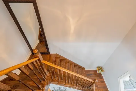 3243 Stoney Crescent Mississauga ON L5M 0V4