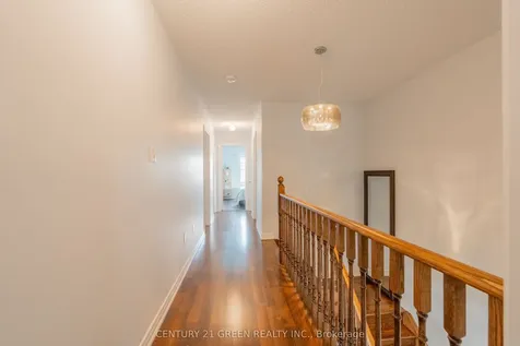 3243 Stoney Crescent Mississauga ON L5M 0V4