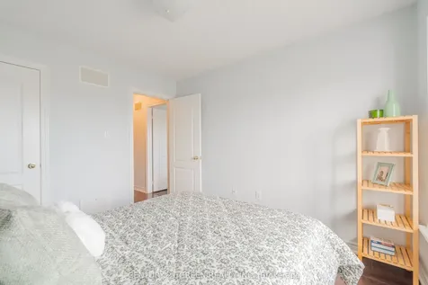 3243 Stoney Crescent Mississauga ON L5M 0V4