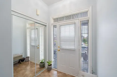 3243 Stoney Crescent Mississauga ON L5M 0V4