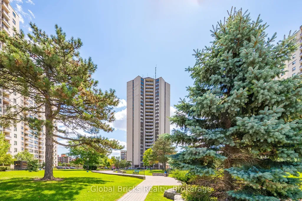 380 Dixon Road Toronto ON M9R 1T3
