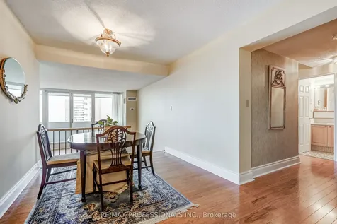 240 Scarlett Road Toronto ON M6N 4X4