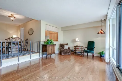 240 Scarlett Road Toronto ON M6N 4X4