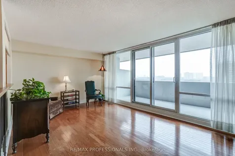 240 Scarlett Road Toronto ON M6N 4X4