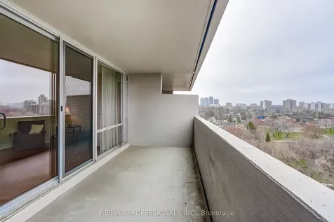 240 Scarlett Road Toronto ON M6N 4X4