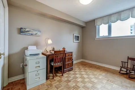 240 Scarlett Road Toronto ON M6N 4X4