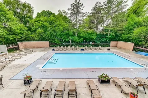 240 Scarlett Road Toronto ON M6N 4X4