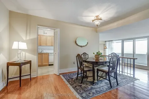 240 Scarlett Road Toronto ON M6N 4X4