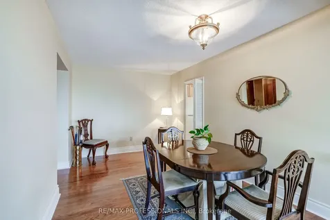240 Scarlett Road Toronto ON M6N 4X4