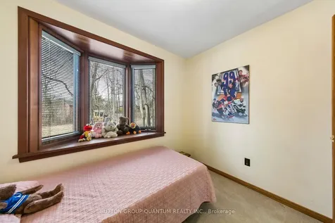 1431 Queen Victoria Avenue Mississauga ON L5H 3H2
