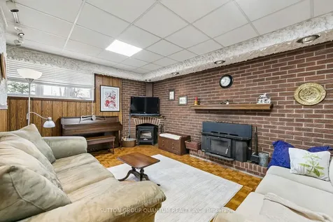 1431 Queen Victoria Avenue Mississauga ON L5H 3H2