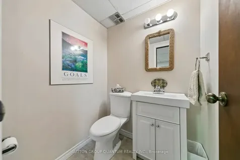 1431 Queen Victoria Avenue Mississauga ON L5H 3H2
