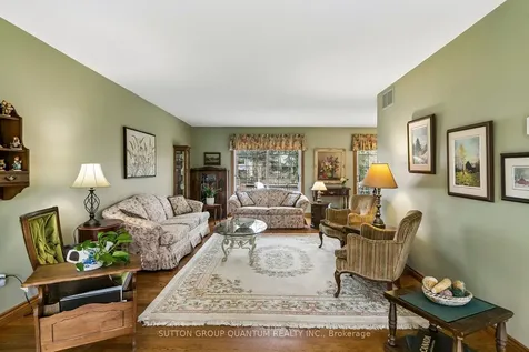 1431 Queen Victoria Avenue Mississauga ON L5H 3H2