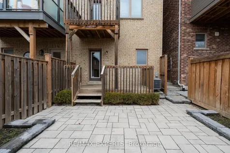 21 Ypres Road Toronto ON M6M 1N9
