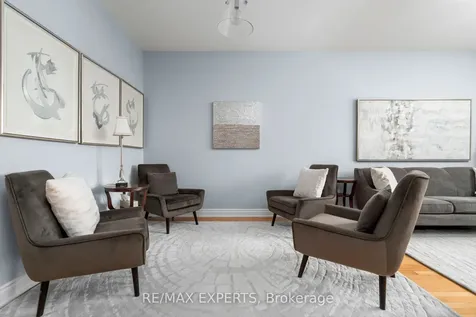 21 Ypres Road Toronto ON M6M 1N9