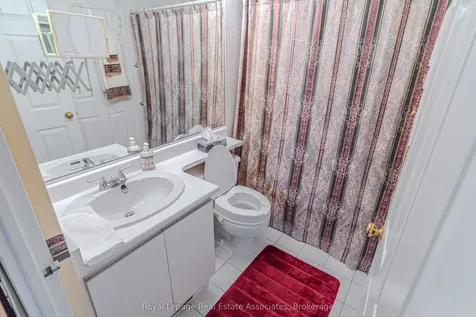 12 Laurelcrest Street Brampton ON L6S 5Y4
