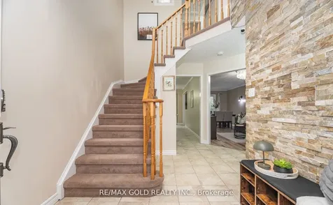26 Flemington Drive Caledon ON L7C 1B5