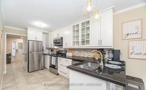 26 Flemington Drive Caledon ON L7C 1B5