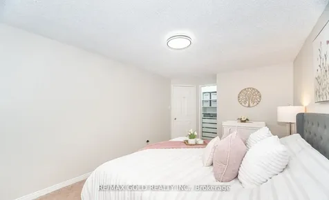 26 Flemington Drive Caledon ON L7C 1B5