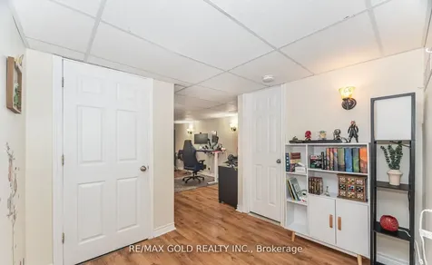 26 Flemington Drive Caledon ON L7C 1B5