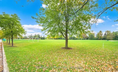 26 Flemington Drive Caledon ON L7C 1B5