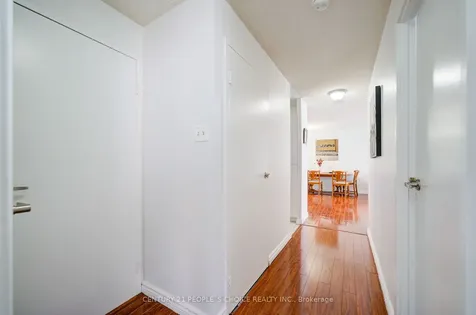 25 Trailwood Drive Mississauga ON L4Z 3K9