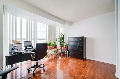 25 Trailwood Drive Mississauga ON L4Z 3K9