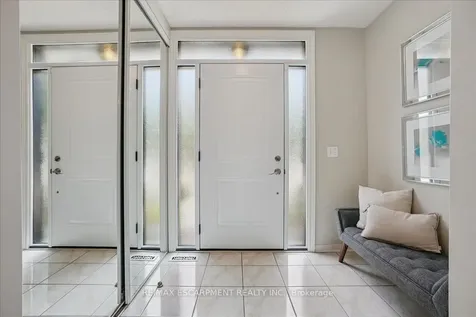 105 River Glen Boulevard Oakville ON L6H 5Z5