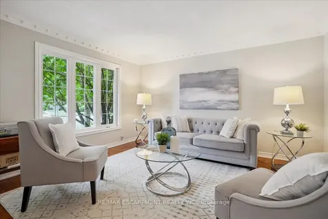 105 River Glen Boulevard Oakville ON L6H 5Z5