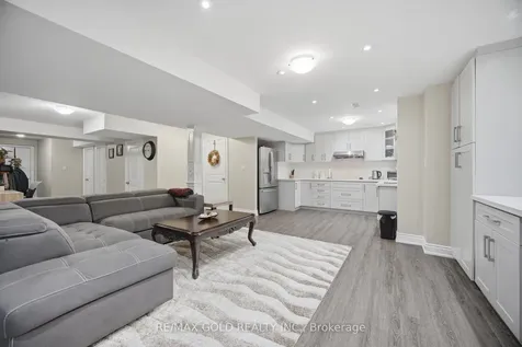 43 Decorso Drive Brampton ON L6P 3Y3