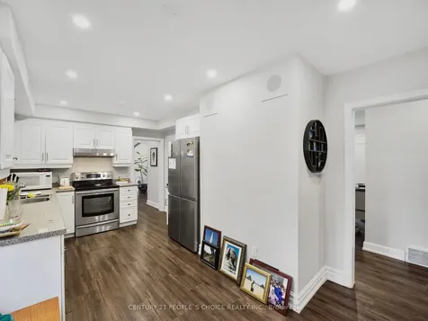167 Blue Water Place Burlington ON L7L 2J3