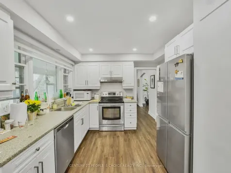 167 Blue Water Place Burlington ON L7L 2J3