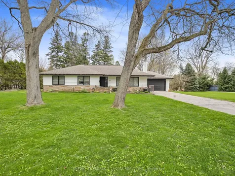 167 Blue Water Place Burlington ON L7L 2J3
