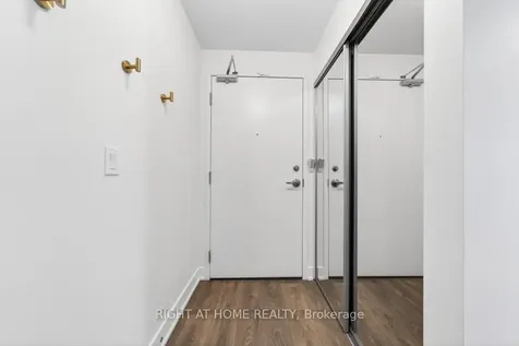 297 Oak Walk Drive Oakville ON L6H 3R6