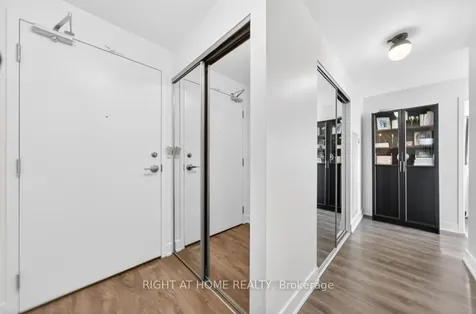 297 Oak Walk Drive Oakville ON L6H 3R6