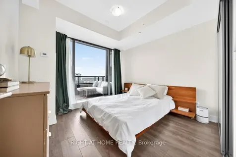 297 Oak Walk Drive Oakville ON L6H 3R6