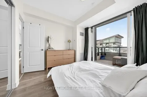 297 Oak Walk Drive Oakville ON L6H 3R6