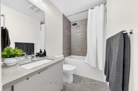 297 Oak Walk Drive Oakville ON L6H 3R6
