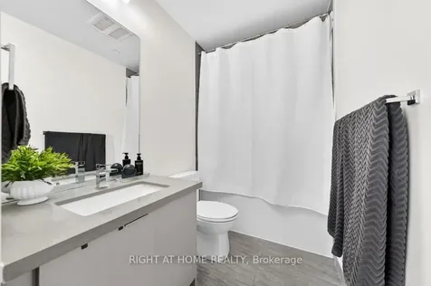 297 Oak Walk Drive Oakville ON L6H 3R6