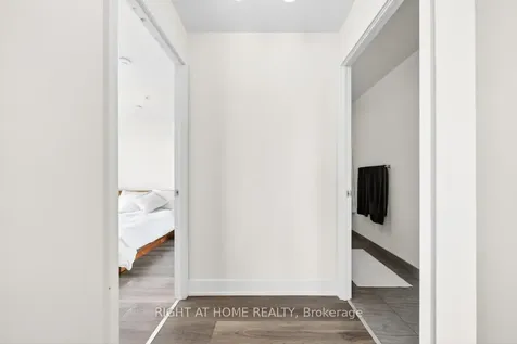 297 Oak Walk Drive Oakville ON L6H 3R6