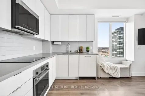 297 Oak Walk Drive Oakville ON L6H 3R6