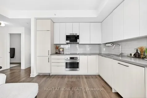 297 Oak Walk Drive Oakville ON L6H 3R6
