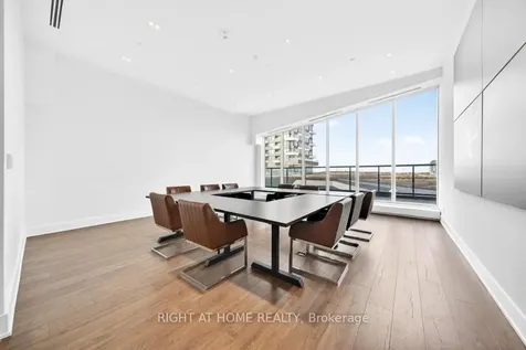 297 Oak Walk Drive Oakville ON L6H 3R6