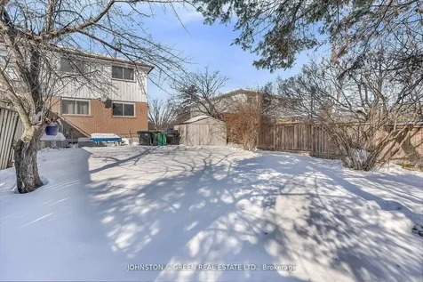 1732 Oberon Crescent Mississauga ON L4X 2K8